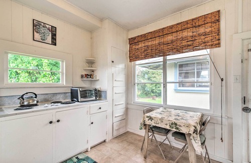 Hilo Cottage | Convenient Hilo Home Base Near State Park & Beach!