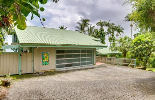 Hilo House | Oceanfront Hilo Home with Private Deck and Beautiful Views