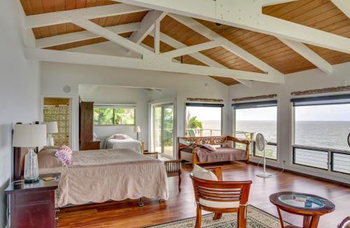 Hilo House | Oceanfront Hilo Home with Private Deck and Beautiful Views