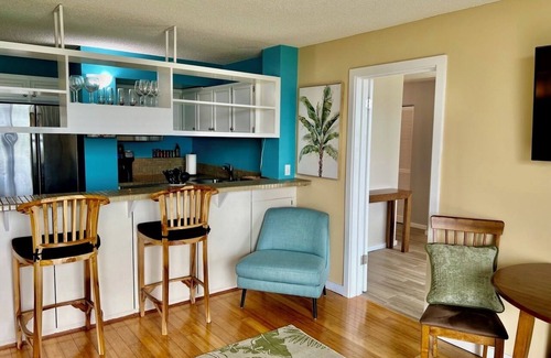 Hilo Condo | Hilo Lagoon Retreat – 2BR w/View, A/C, Pool