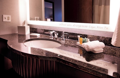 Downtown West Hotel | Discover Hilton Baltimore Inner Harbor: Family-Friendly Retreat