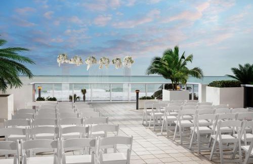 Mid Beach Resort | Oceanfront Escape at Hilton Cabana Miami Beach Resort