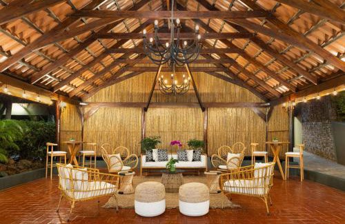 Ciudad Cariari Hotel | Elegant Hilton Cariari DoubleTree: Oceanfront Retreat in Costa Rica