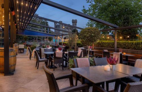 Kilmainham Hotel | Elegant Hilton Dublin Kilmainham with Pool & Pet-Friendly Stay