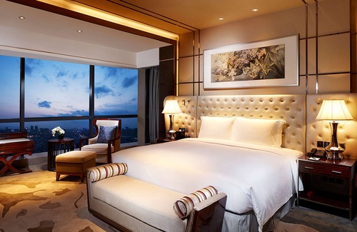 Chancheng Hotel | Elegant Stay at Hilton Foshan with Pool and Spa Access
