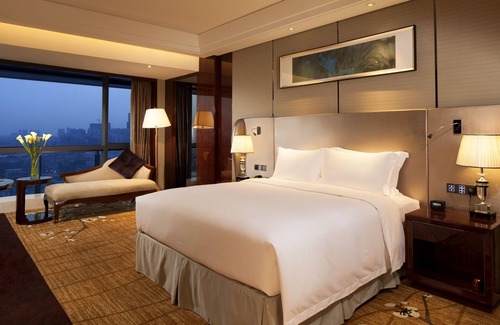 Chancheng Hotel | Elegant Stay at Hilton Foshan with Pool and Spa Access