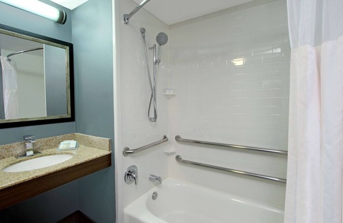 Mesa Park Hotel | Discover Hilton Garden Inn Austin NW - Arboretum with Pool