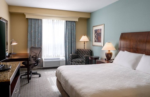Billings Hotel | Elegant Hilton Garden Inn Billings with Pool & Spa Access
