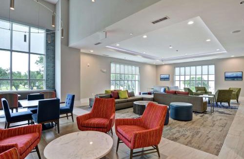 Biloxi Hotel | Relax at Hilton Garden Inn Biloxi with Oceanfront Views