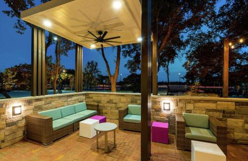McNeil Hotel | Discover the Hilton Garden Inn Cedar Park Austin Getaway