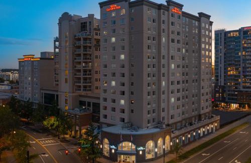 Second Ward Hotel | Pet-Friendly Hilton Garden Inn Charlotte Uptown Awaits You