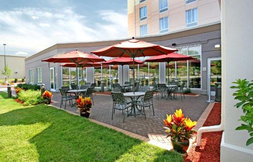 Blue Ash Hotel | Discover the Hilton Garden Inn Cincinnati Blue Ash Today