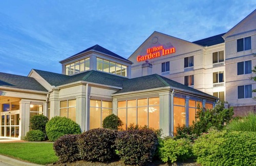 Conway Hotel | Relax at Hilton Garden Inn Conway with Family-Friendly Amenities