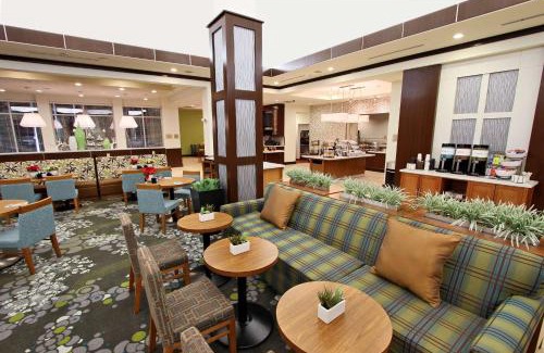 Covington Hotel | Cozy Hilton Garden Inn Covington/Mandeville with Pool & Pets