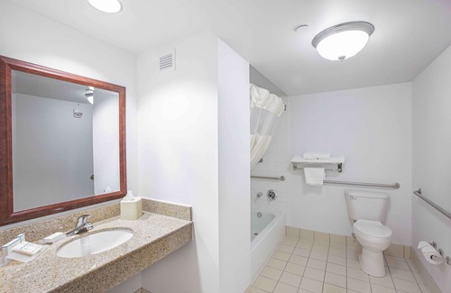 Johnston Hotel | Guest Rated: Hilton Garden Inn Des Moines/Urbandale Awaits