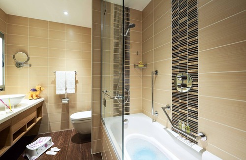 Al Barsha 1 Hotel | Elegant Hilton Garden Inn Dubai with Ocean View & Spa