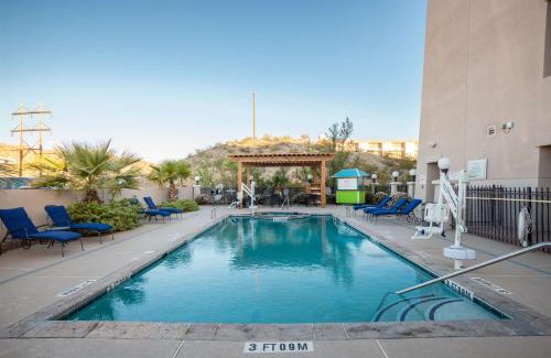 El Paso Hotel | Pet-Friendly Hilton Garden Inn El Paso University with Pool