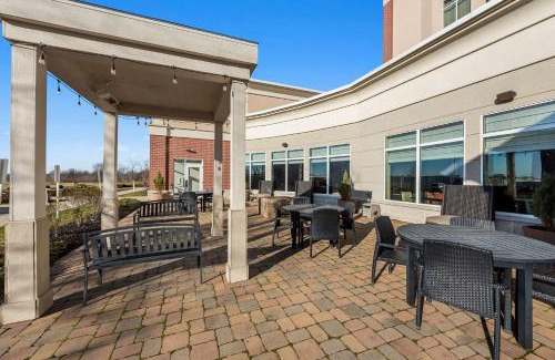 Findlay Hotel | Discover Hilton Garden Inn Findlay: Pet-Friendly Retreat