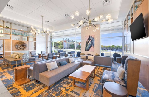 Fremont Hotel | Discover Hilton Garden Inn Fremont Milpitas with Pool & Dining