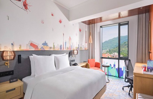 Tianhe Hotel | Eco-Friendly Retreat at Hilton Garden Inn Guangzhou Tianhe