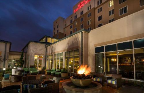 Fairbanks Hotel | Pet-Friendly Retreat at Hilton Garden Inn Houston NW