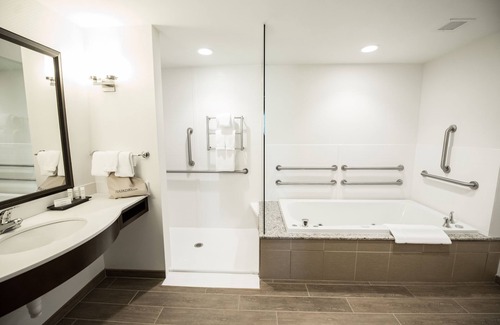 Indiana Hotel | Discover Comfort at Hilton Garden Inn Indiana with Pool & Dining