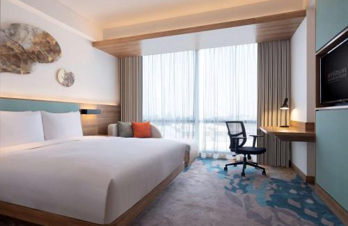 Jakarta Hotel | Discover Hilton Garden Inn Jakarta Taman Palem's Ocean View Retreat