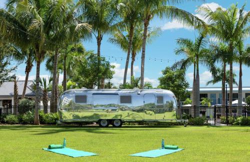 New Town Hotel | Oceanfront Comfort at Hilton Garden Inn Key West
