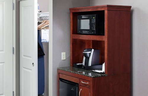 Lake Forest Hotel | Discover Hilton Garden Inn Lake Forest Mettawa: Guest Rated 9/10