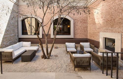 Las Colinas Hotel | Relax at Hilton Garden Inn Las Colinas with Ocean View