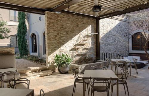 Las Colinas Hotel | Relax at Hilton Garden Inn Las Colinas with Ocean View