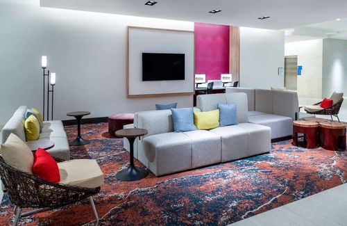 Longmont Hotel | Discover Hilton Garden Inn Longmont: Pool & Family Friendly
