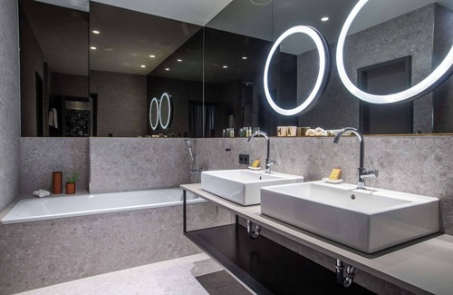 Mannheim Hotel | Explore Hilton Garden Inn Mannheim: Family-Friendly Comfort