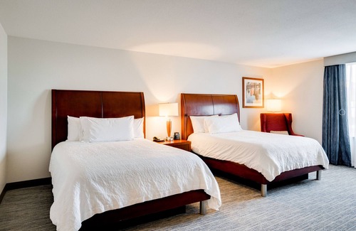 Milwaukee Hotel | Guest Rated 9.4: Hilton Garden Inn Milwaukee Airport Stay