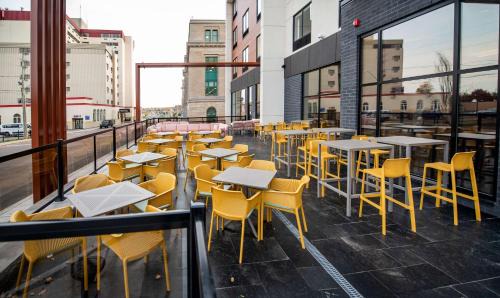 Moncton Hotel | Discover Comfort at Hilton Garden Inn Moncton Downtown