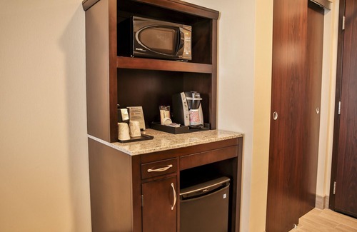 Murfreesboro Hotel | Top-Rated Hilton Garden Inn Murfreesboro with Pool & Dining