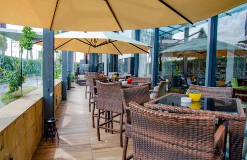 Nairobi Hotel | Discover Hilton Garden Inn Nairobi Airport: Family-Friendly Retreat