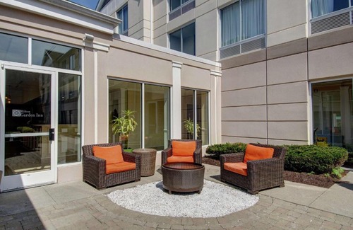 Norwalk Hotel | Pet-Friendly Comfort at Hilton Garden Inn Norwalk