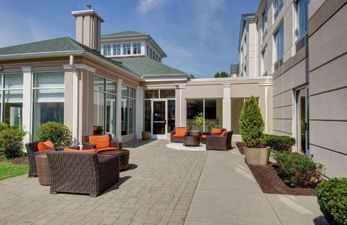 Norwalk Hotel | Pet-Friendly Comfort at Hilton Garden Inn Norwalk