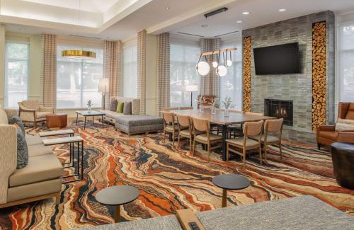 Lake Forest Hotel | Discover Hilton Garden Inn Portland Lake Oswego's Unique Amenities