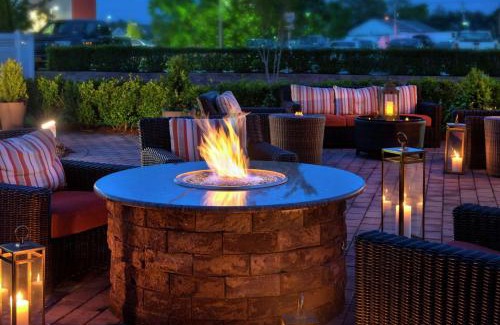 Riverhead Hotel | Pet-Friendly Hilton Garden Inn Riverhead with Ocean Views