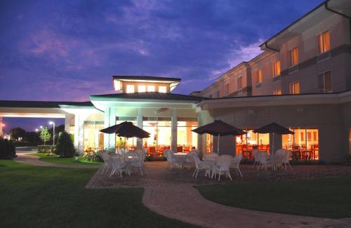 Riverhead Hotel | Pet-Friendly Hilton Garden Inn Riverhead with Ocean Views