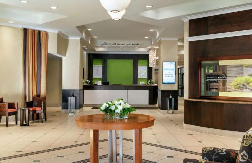 Saskatoon Downtown Hotel | Pet-Friendly Stay at Hilton Garden Inn Saskatoon Downtown