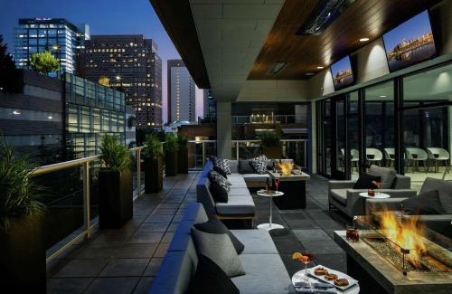 Northwest Bellevue Hotel | Hilton Garden Inn Seattle Bellevue: Pet-Friendly Comfort