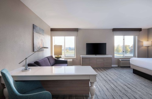 St. Charles Hotel | Discover Comfort at Hilton Garden Inn St. Charles