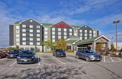 Ajax Hotel | Discover the Hilton Garden Inn Toronto/Ajax with Pool & Views