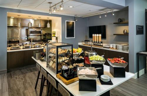 Tri-Cities Hotel | Top-Rated Hilton Garden Inn Tri-Cities with Ocean View
