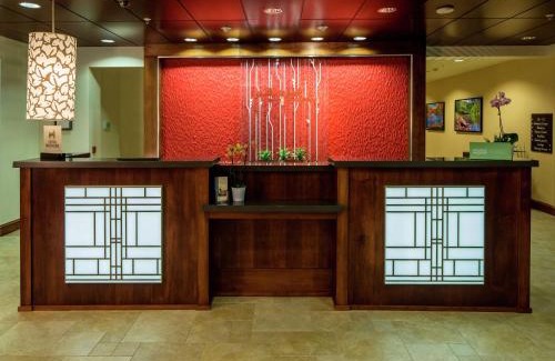 Uniontown Hotel | Pet-Friendly Hilton Garden Inn Uniontown with Pool Access