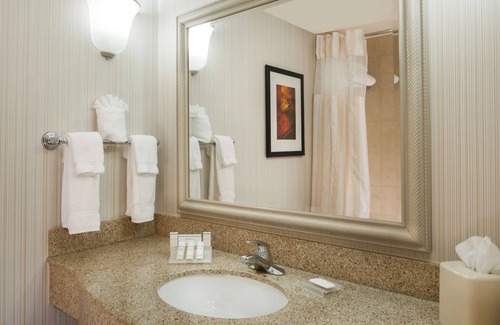 Northwest Hotel | Inviting Hilton Garden Inn Virginia Beach Town Center Getaway