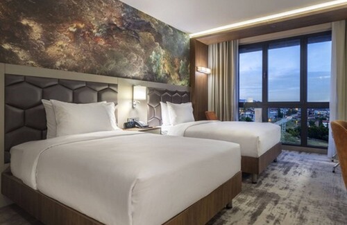 Yalova Hotel | Delightful Stay at Hilton Garden Inn Yalova with Pool & Spa